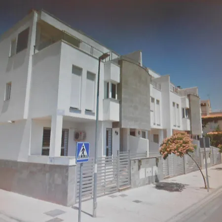 Casa Campus Nevada * 阿尔米利亚